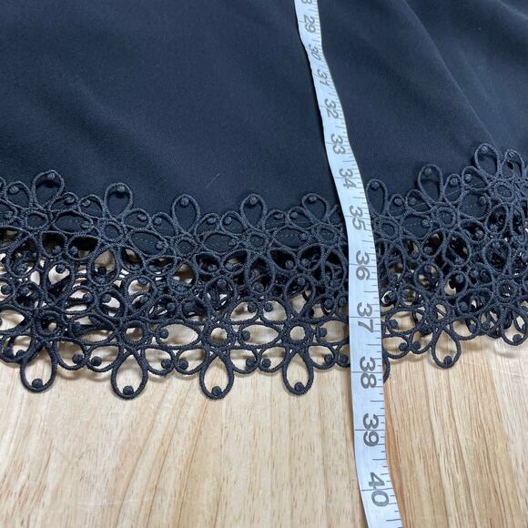Shani NWT Lace-Trim Crepe Fit & Flare Dress Black Size 4 Crepe Career Wedding - Picture 10 of 10
